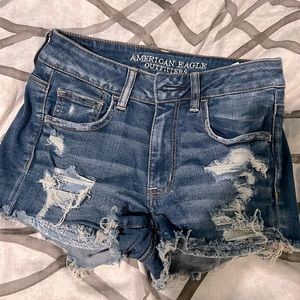 AE Hi Rise Shortie Size 4 ft. pocket design American Eagle shorts Super stretch